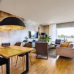 Modernes Mit Balkon & 2-parkplaetzen Lägenhet Odenthal