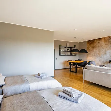 Modernes Mit Balkon & 2-parkplaetzen Odenthal