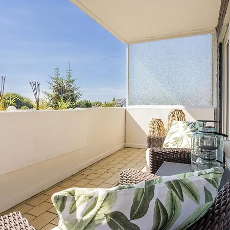 Appartement Modernes Mit Balkon & 2-parkplaetzen