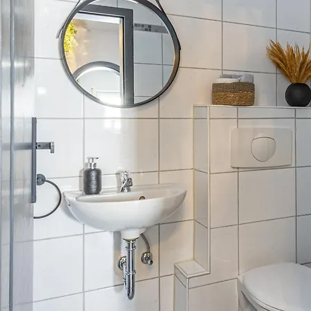 Modernes Mit Balkon & 2-parkplaetzen Odenthal