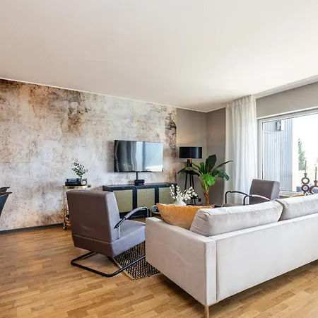 Modernes Mit Balkon & 2-parkplaetzen