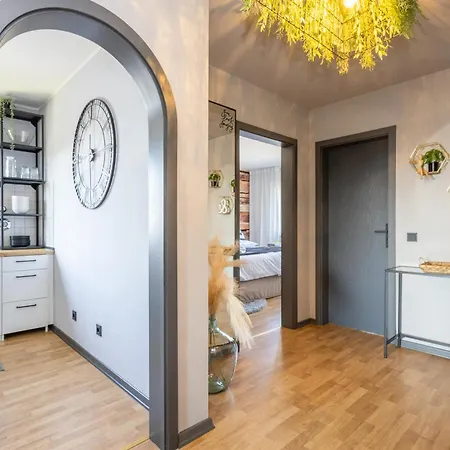 Modernes Mit Balkon & 2-parkplaetzen
