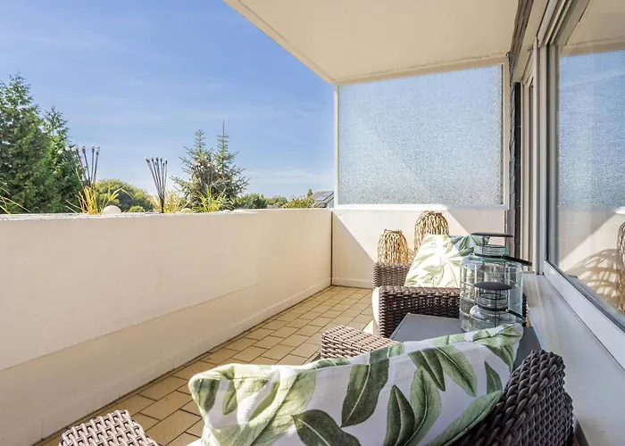 아파트 Modernes Mit Balkon & 2-parkplaetzen