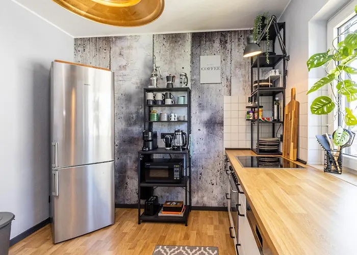 Modernes Mit Balkon & 2-parkplaetzen 아파트 *